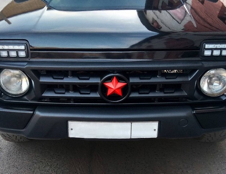 Predná maska HVIEZDA LADA NIVA